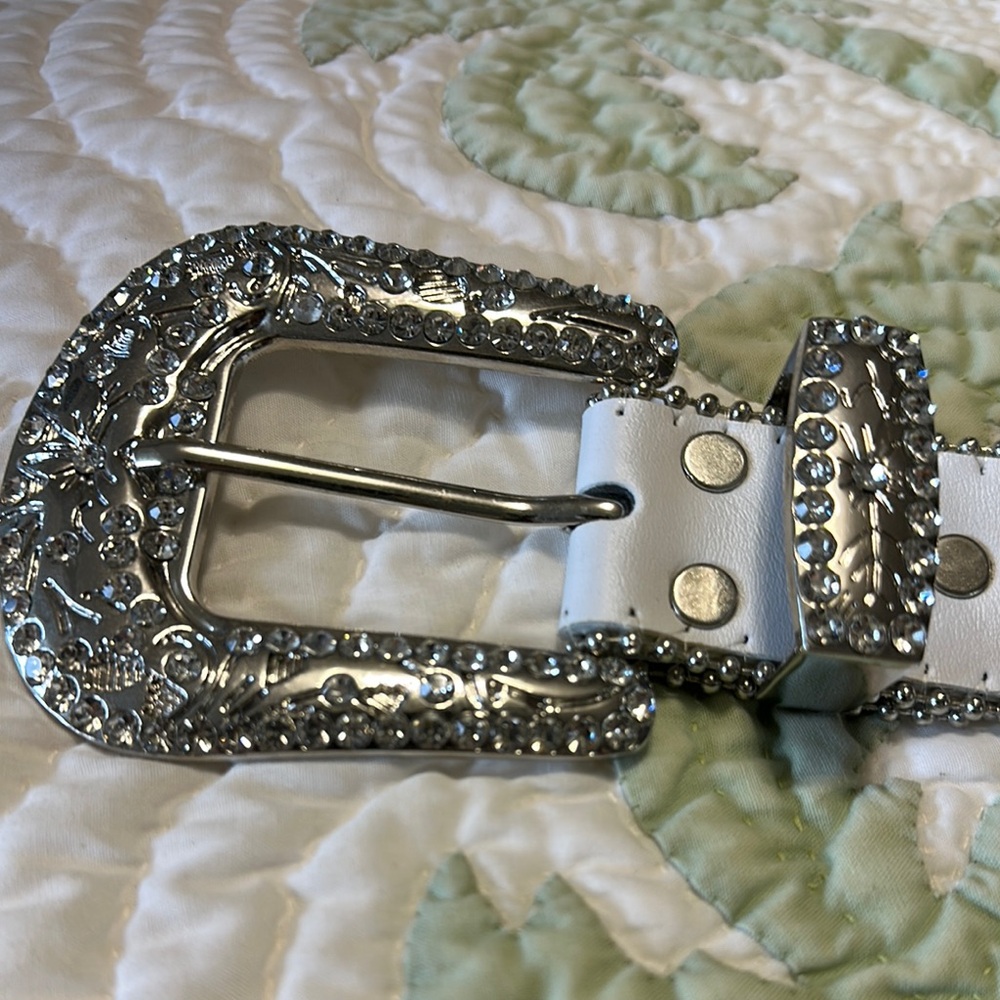White Rhinestone Studded Belt - Picture 3 of 3